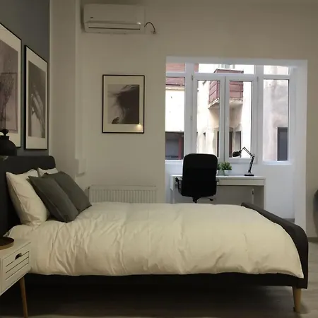 Luxury 2Bdrm Apt Bucharest Exterior photo